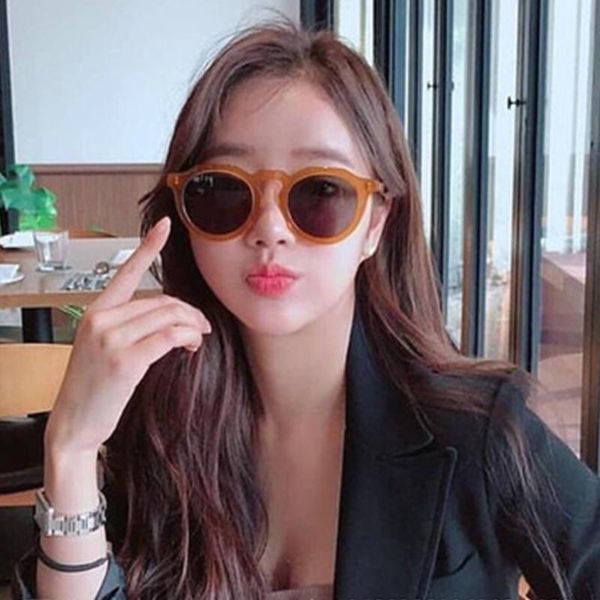korean ins jelly color sunglasses trend retro personality lady sun glasses uv400, White;black
korean ins jelly color sunglasses trend retro personality lady sun glasses uv400, White;black