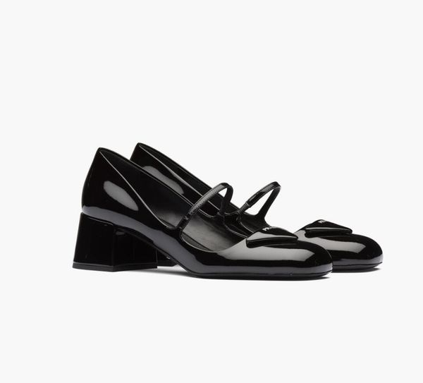 luxury women sling-back sandals lady pumps triangle silk-screen leather triangle chunky heels elegant square toe comfort walking eu35-40.box, Black
luxury women sling-back sandals lady pumps triangle silk-screen leather triangle chunky heels elegant square toe comfort walking eu35-40.box, Black