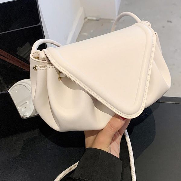 evening bags high-quality ladies underarm 2021 women's tide korean version of the portable pleated shoulder messenger bag 
evening bags high-quality ladies underarm 2021 women's tide korean version of the portable pleated shoulder messenger bag