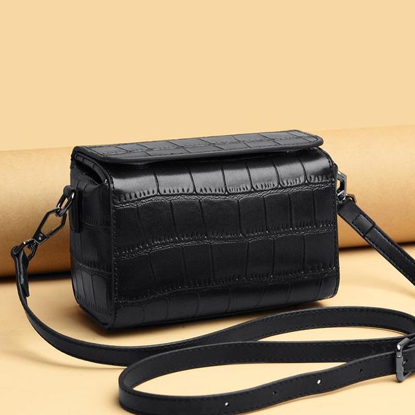 evening bags genuine leather real cowhide 2021 women leisure fashion bag women's messenger shoulder cross handbag
evening bags genuine leather real cowhide 2021 women leisure fashion bag women's messenger shoulder cross handbag