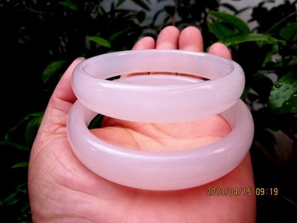2pcs wholesale chinese beautiful pink jade bangles inside diameter:about 5.80cm-6.20cm, Black
2pcs wholesale chinese beautiful pink jade bangles inside diameter:about 5.80cm-6.20cm, Black