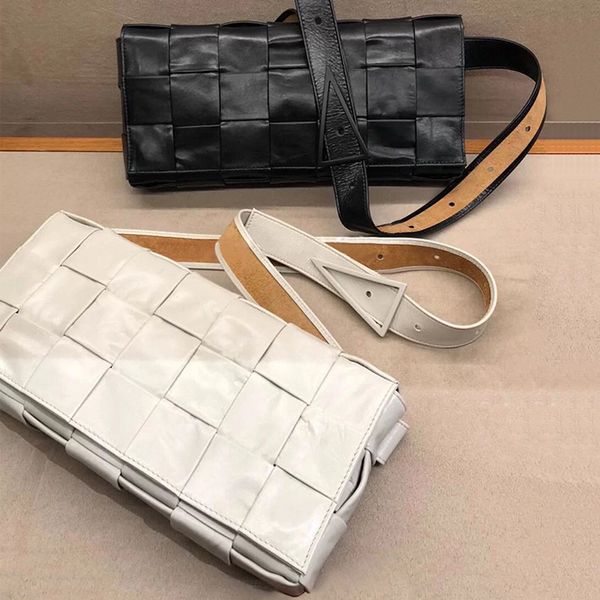 designer handbags guangzhou new women's woven pillow oil wax cow leather small square single shoulder diagonal span chest bag
designer handbags guangzhou new women's woven pillow oil wax cow leather small square single shoulder diagonal span chest bag