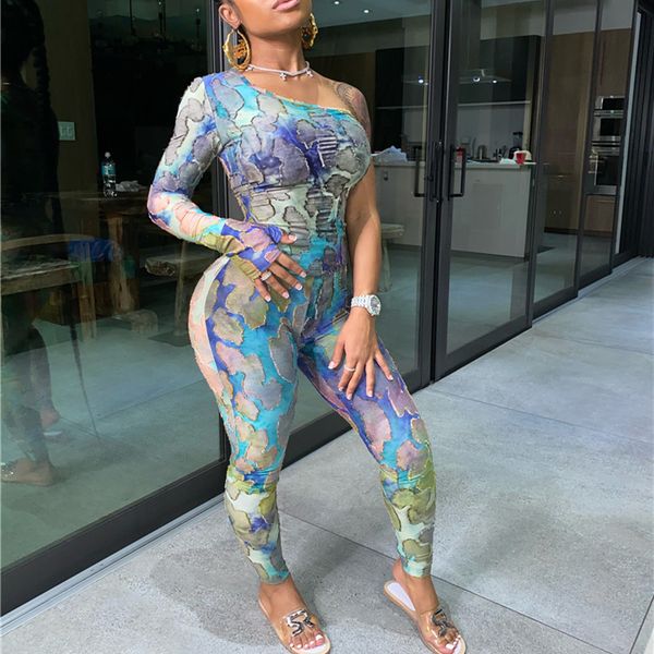 printed 2 pieces set tracktsuit 2021 women off shoulder single sleeve t-shirt high waist long pants outfits, Black;white
printed 2 pieces set tracktsuit 2021 women off shoulder single sleeve t-shirt high waist long pants outfits, Black;white
