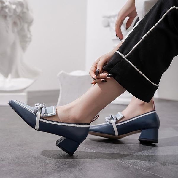 dress shoes korean chic texture leather 2021 spring net red color matching lefu women's head chain thick high heel single, Black
dress shoes korean chic texture leather 2021 spring net red color matching lefu women's head chain thick high heel single, Black