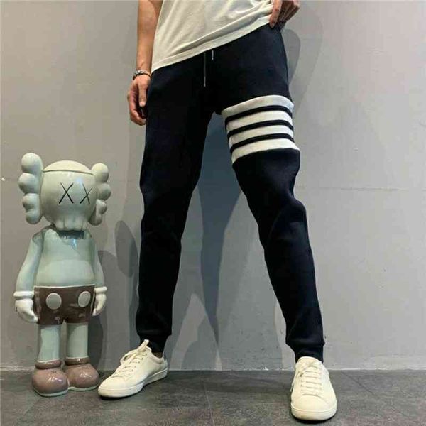 sweatpants spring new fashion four bar loose versatile leggings for men and women, Black
sweatpants spring new fashion four bar loose versatile leggings for men and women, Black