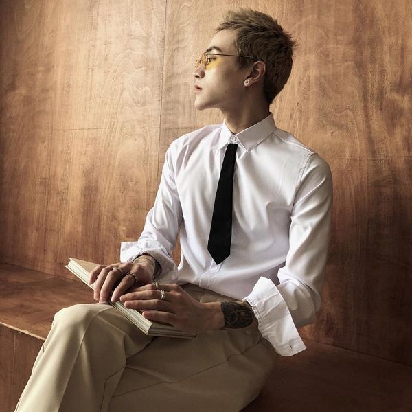 men's casual shirts 2021 spring fashion korean tie shirt slim long sleeve color matching design sense plus size,-3xl, White;black
men's casual shirts 2021 spring fashion korean tie shirt slim long sleeve color matching design sense plus size,-3xl, White;black