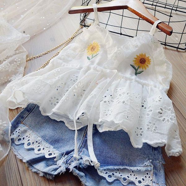 clothing sets toddler kids clothes baby girls outfits lace sunflower print suspender vest denim shorts 2pcs set meisjes kleding, White
clothing sets toddler kids clothes baby girls outfits lace sunflower print suspender vest denim shorts 2pcs set meisjes kleding, White