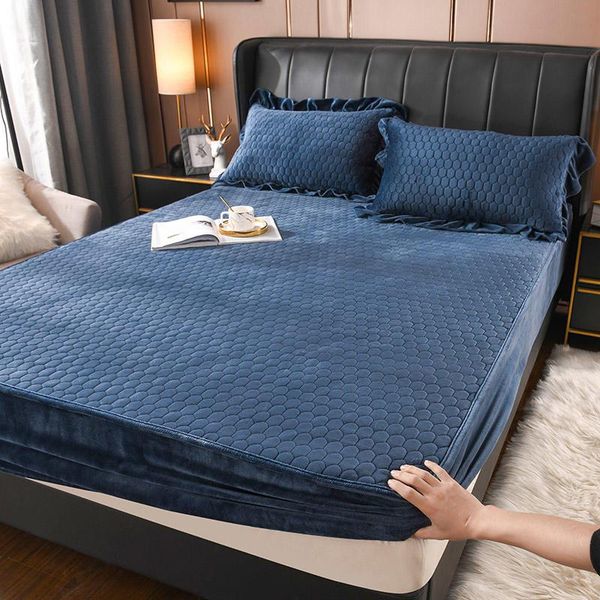 Bedding Sets Milk Velvet Thicken Quilted Bed Fitted Sheet With Elastic Linen Mattress Protector Size Soft Pad Dust Cover
Bedding Sets Milk Velvet Thicken Quilted Bed Fitted Sheet With Elastic Linen Mattress Protector Size Soft Pad Dust Cover