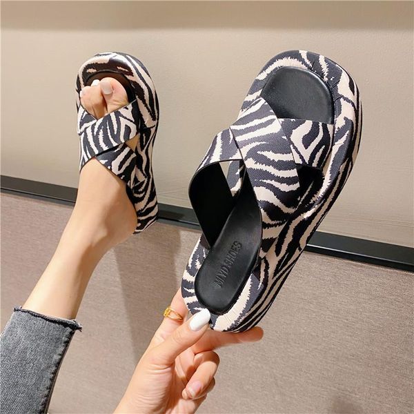 slippers shoes woman 2021 house platform shale female beach pantofle luxury slides low soft sabot designer flat fashion hoof, Black
slippers shoes woman 2021 house platform shale female beach pantofle luxury slides low soft sabot designer flat fashion hoof, Black