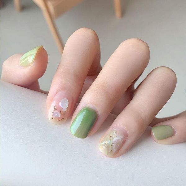 false nails short fake with glue green solid color gold foil and shell 3d decoration cute bride full nail tips ti, Red;gold
false nails short fake with glue green solid color gold foil and shell 3d decoration cute bride full nail tips ti, Red;gold