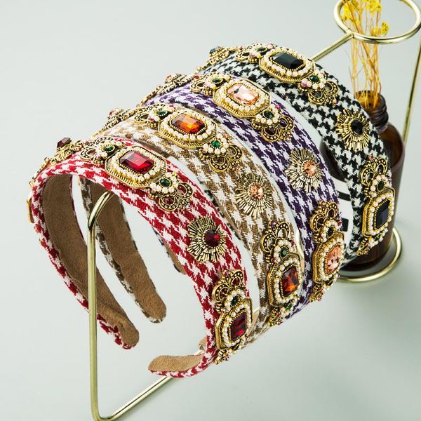 creatvie knitting fabric hairband headbands for women baroque diamond rhinestone head hoop band fashion crown headpieces hair accessories
creatvie knitting fabric hairband headbands for women baroque diamond rhinestone head hoop band fashion crown headpieces hair accessories