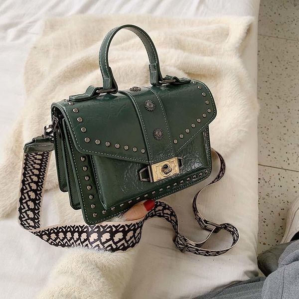 evening bags rivet square women's bag leather shoulder ladies handbags designer solid color female fashion crossbody
evening bags rivet square women's bag leather shoulder ladies handbags designer solid color female fashion crossbody