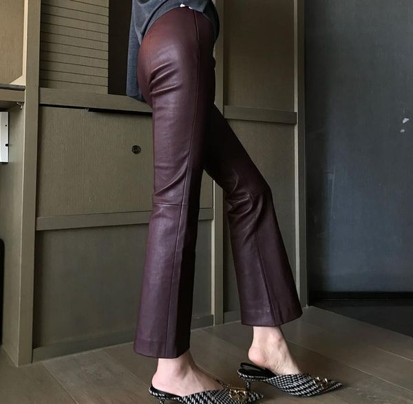capris length middle ankle small waist flare pants most of the fashion dark red colour pu leather female trousers, Black;white
capris length middle ankle small waist flare pants most of the fashion dark red colour pu leather female trousers, Black;white