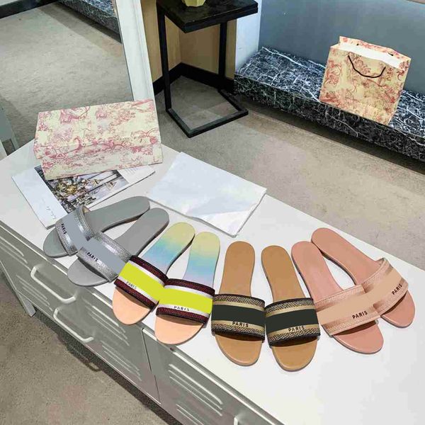 2021 summer women sandals slippers flat shoes designer classic fashion woman sandal print shoe with box dust bag size 35-43, Black
2021 summer women sandals slippers flat shoes designer classic fashion woman sandal print shoe with box dust bag size 35-43, Black