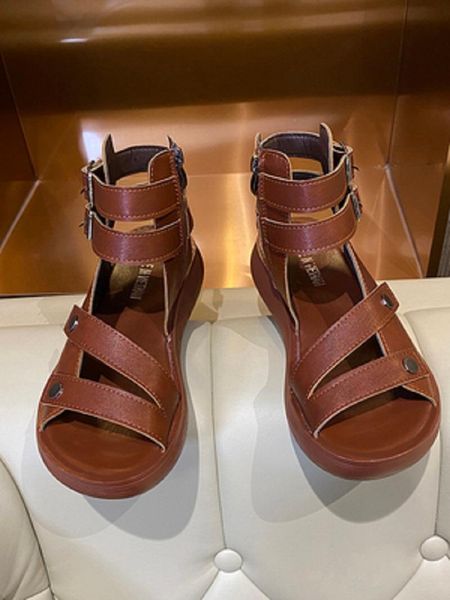 sandals summer -selling fashion buckle retro style high solid color simple slope heel platform roman ladies sandals., Black
sandals summer -selling fashion buckle retro style high solid color simple slope heel platform roman ladies sandals., Black