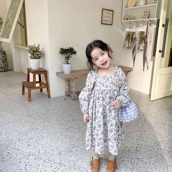 girl's dress spring girls floral long sleeve square collar retro style princs kids cloth e607 ywmh, Red;yellow
girl's dress spring girls floral long sleeve square collar retro style princs kids cloth e607 ywmh, Red;yellow
