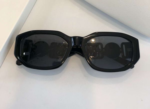 4361 sunglasses black grey lens rectangle glasses uv400 protection eyewear with box, White;black
4361 sunglasses black grey lens rectangle glasses uv400 protection eyewear with box, White;black