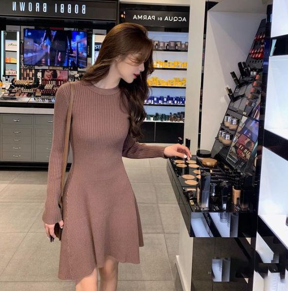 casual dresses 2021 basic autumn winter short aline thick sweater dress elegant knit women slim mini female chic sexy, Black;gray
casual dresses 2021 basic autumn winter short aline thick sweater dress elegant knit women slim mini female chic sexy, Black;gray