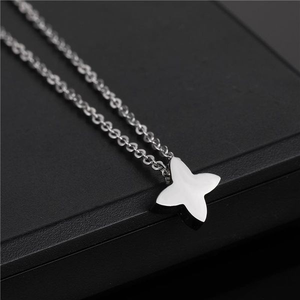 pendant necklaces small stainless steel three-dimensional lucky love heart plant four-leaf clover shape necklace woman mother gift jewelry, Silver
pendant necklaces small stainless steel three-dimensional lucky love heart plant four-leaf clover shape necklace woman mother gift jewelry, Silver