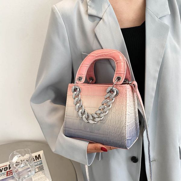 gradient women's 2021 new fashion chain diamond hand crocodile princess one shoulder messenger bag
gradient women's 2021 new fashion chain diamond hand crocodile princess one shoulder messenger bag