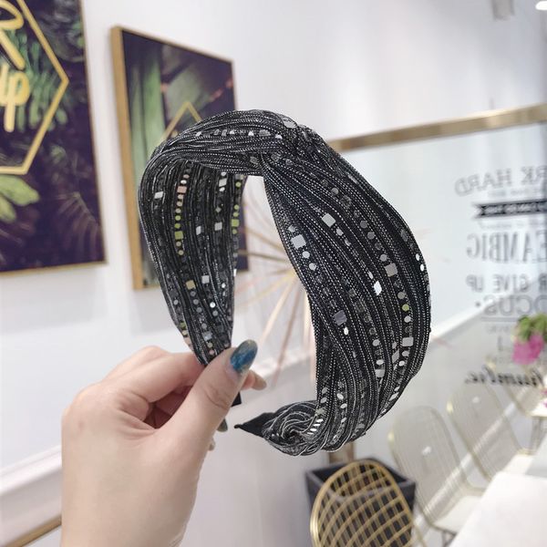 fashion woman headband temperament personality simple pleated sequins cross hook hairband wide side art hit color hair jewelry gift wholesal, Silver
fashion woman headband temperament personality simple pleated sequins cross hook hairband wide side art hit color hair jewelry gift wholesal, Silver