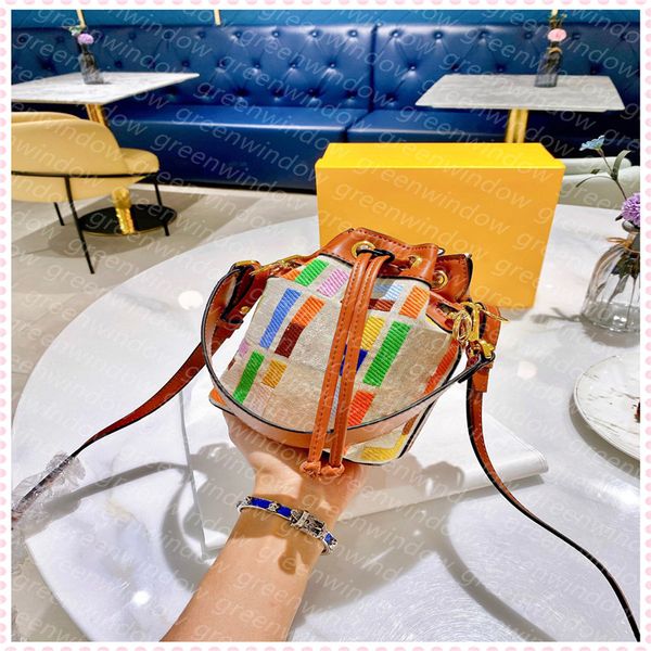 luxurys designers bags canvas fashion rainbow candy buckets shoulder bag designer womens handbags purses crossbody messager dq
luxurys designers bags canvas fashion rainbow candy buckets shoulder bag designer womens handbags purses crossbody messager dq