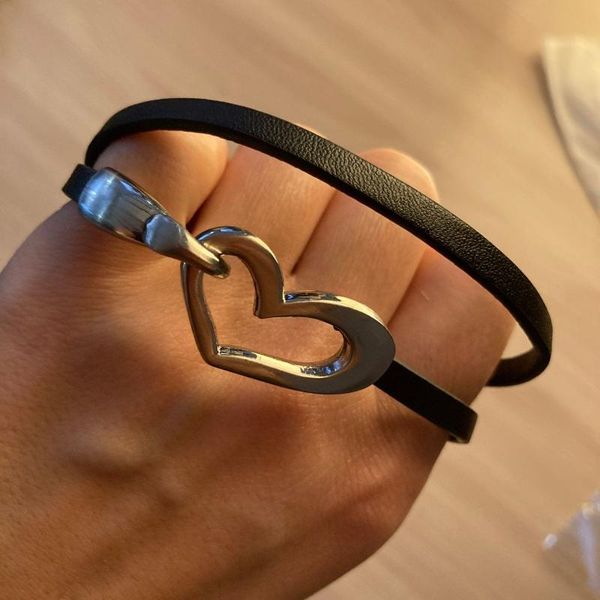 link, chain 2021 style design black simple leather charms bracelet for men women handmade heart trend street party jewelry
link, chain 2021 style design black simple leather charms bracelet for men women handmade heart trend street party jewelry