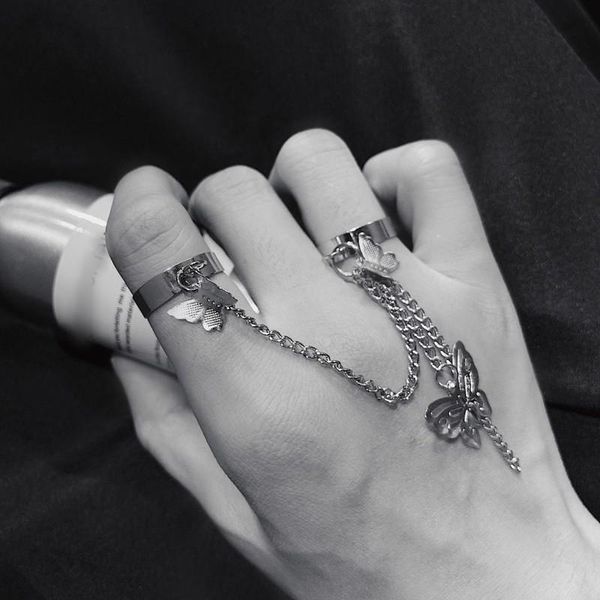 cluster rings butterfly chain open adjustable ring size alloy punk vintage hip hop multi-layer for women girls party gift, Golden;silver
cluster rings butterfly chain open adjustable ring size alloy punk vintage hip hop multi-layer for women girls party gift, Golden;silver