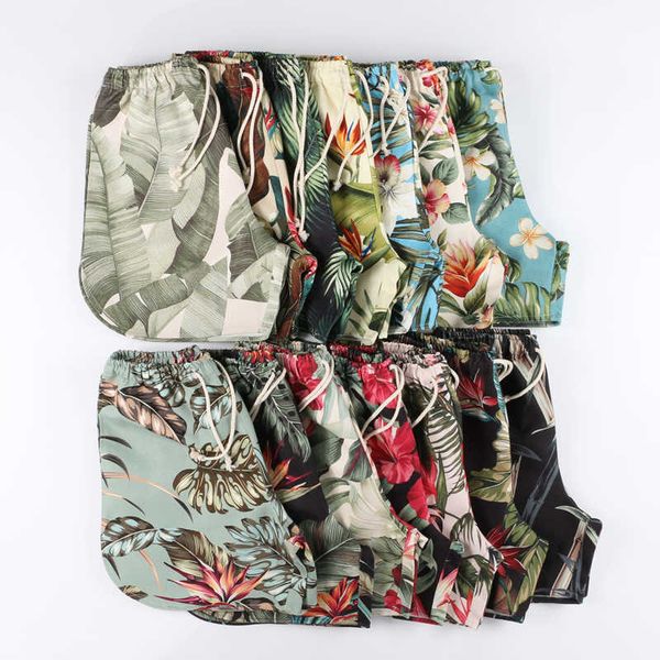 fog jungle gurl banana flower shorts, White;black
fog jungle gurl banana flower shorts, White;black