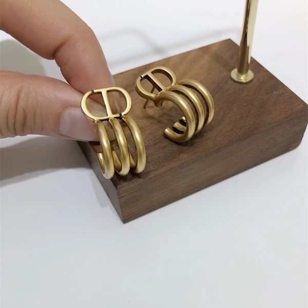 70% off outlet online family 2021 new precious earrings female silver needle anti allergy temperament versatile eardrop tide
70% off outlet online family 2021 new precious earrings female silver needle anti allergy temperament versatile eardrop tide