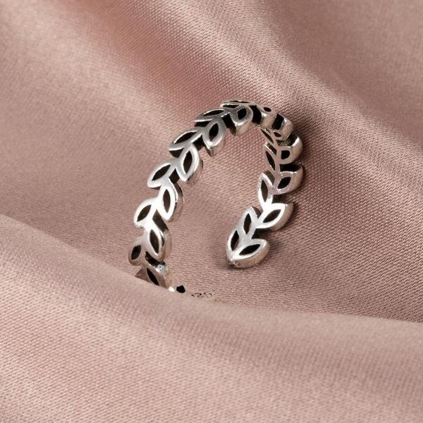 bangle light luxury wheat ear ring men women simple personality fashion silver plated live mouth index finger souvenir gift, Black
bangle light luxury wheat ear ring men women simple personality fashion silver plated live mouth index finger souvenir gift, Black