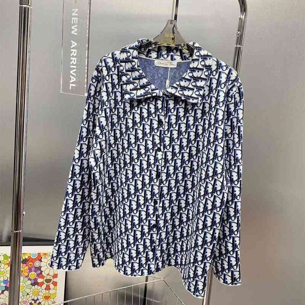 2022 factory wholesale new model letter d cardigan jacket women's autumn pattern, White
2022 factory wholesale new model letter d cardigan jacket women's autumn pattern, White