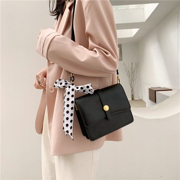 luxurys designers felicie handbags purse trendy and fashionable small square bag messenger niche design sense of korean style youth chain li, Black;red
luxurys designers felicie handbags purse trendy and fashionable small square bag messenger niche design sense of korean style youth chain li, Black;red