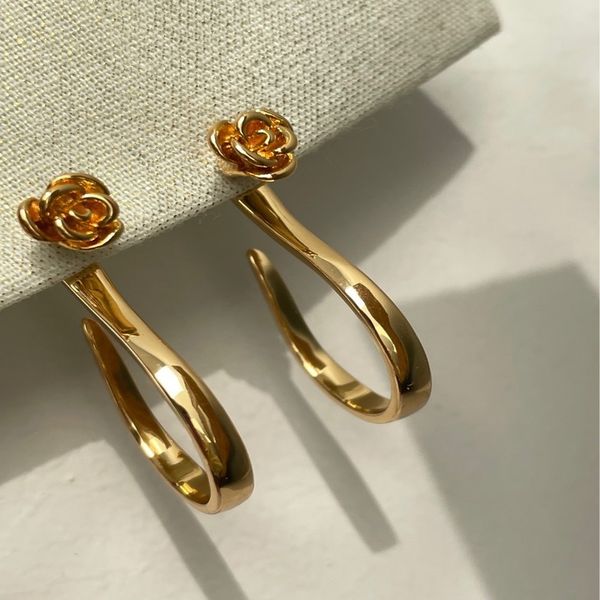 french desert rose abstract three-dimensional rear hanging earrings niche design sense two-wear earring accessories female cx220310, Golden
french desert rose abstract three-dimensional rear hanging earrings niche design sense two-wear earring accessories female cx220310, Golden