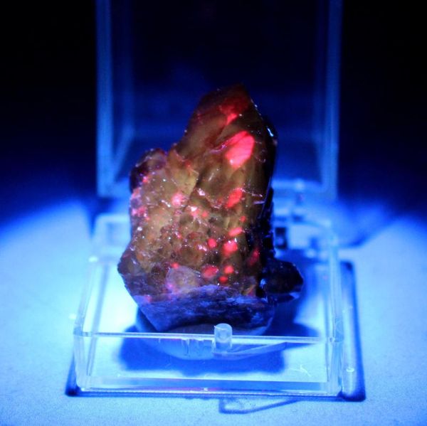 100% natural fluorescent calcite mineral specimen stones and crystals healing quartz gemstones decorative objects & figurines
100% natural fluorescent calcite mineral specimen stones and crystals healing quartz gemstones decorative objects & figurines