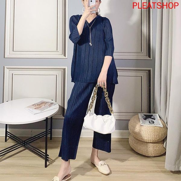 pleated casual suit female autumn loose hooded wide leg pants goddess two-piece set dresy damskie ensemble femme women's two piece, White
pleated casual suit female autumn loose hooded wide leg pants goddess two-piece set dresy damskie ensemble femme women's two piece, White