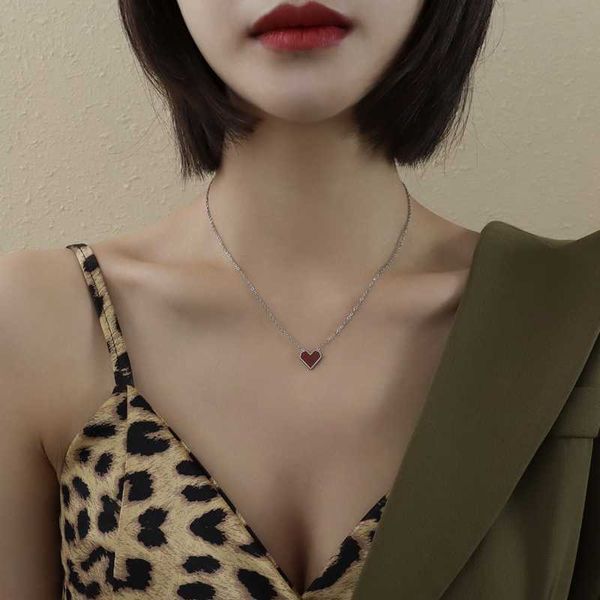 chokers korea fashion women titanium steel female's necklace red heart pendant chains on the neck for girls party, Golden;silver
chokers korea fashion women titanium steel female's necklace red heart pendant chains on the neck for girls party, Golden;silver