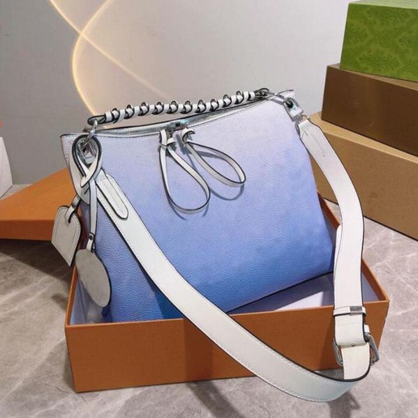 2021 gradient color tot women handbags shoulder bags crossbody bag patchwork drilling interior zipper grain leather
2021 gradient color tot women handbags shoulder bags crossbody bag patchwork drilling interior zipper grain leather