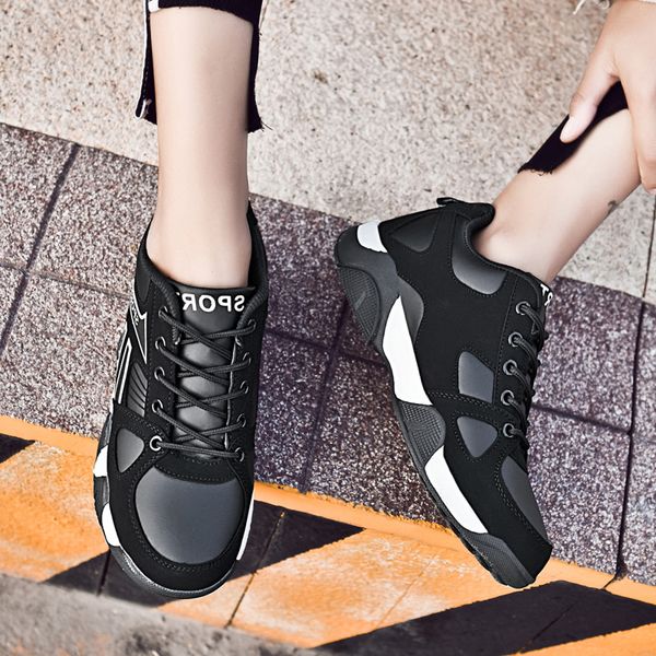 mens fashion women leahther wholsale running shoes black white blue red yellow gray sports trainers sneakers size eur -45 code:675822
mens fashion women leahther wholsale running shoes black white blue red yellow gray sports trainers sneakers size eur -45 code:675822