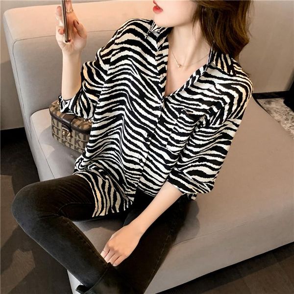 spring a black zebra long-sleeved shirt female languid is lazy wearing striped outside snow spinning unlined uppe women's blouses & shi, White
spring a black zebra long-sleeved shirt female languid is lazy wearing striped outside snow spinning unlined uppe women's blouses & shi, White