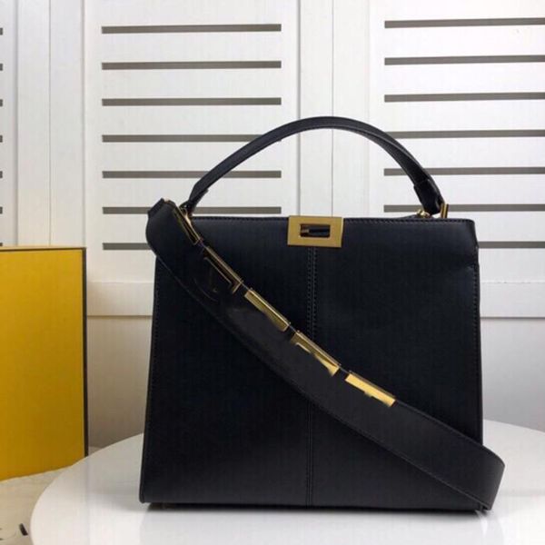 hand ladies bags purse tote bag fashion plain letter hardware wide shoulder strap smooth cowhide genuine leather hasp, Red;black
hand ladies bags purse tote bag fashion plain letter hardware wide shoulder strap smooth cowhide genuine leather hasp, Red;black