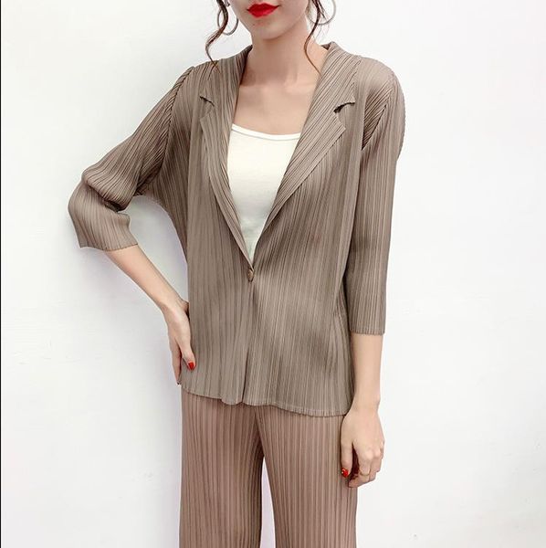 miyake folded jacket winter deep v-collar suit small with loose large yard commuting women's suits & blazers, White;black
miyake folded jacket winter deep v-collar suit small with loose large yard commuting women's suits & blazers, White;black