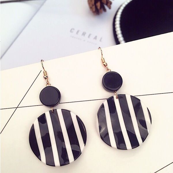 japanese and exaggerated wave curved surface long earrings personality circle stripe acrylic pendant earhook female, Silver
japanese and exaggerated wave curved surface long earrings personality circle stripe acrylic pendant earhook female, Silver