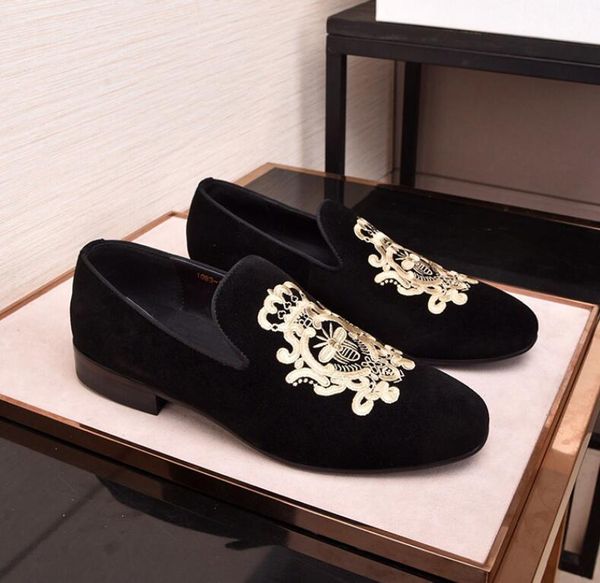 dress shoes luxury embroidery bees casual men loafers slip on designer moccasins sneaker footwear male 44, Black 
dress shoes luxury embroidery bees casual men loafers slip on designer moccasins sneaker footwear male 44, Black