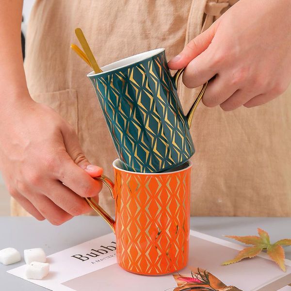 creative gold marble mug with lid and spoon special slotted cup ceramic home office fancy gift for drinker mugs
creative gold marble mug with lid and spoon special slotted cup ceramic home office fancy gift for drinker mugs