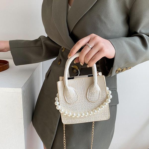 women's cosmetic bag youth sweet pearl harajuku lipstick small accessories organizer chain portable messenger makeup bags & cases 
women's cosmetic bag youth sweet pearl harajuku lipstick small accessories organizer chain portable messenger makeup bags & cases