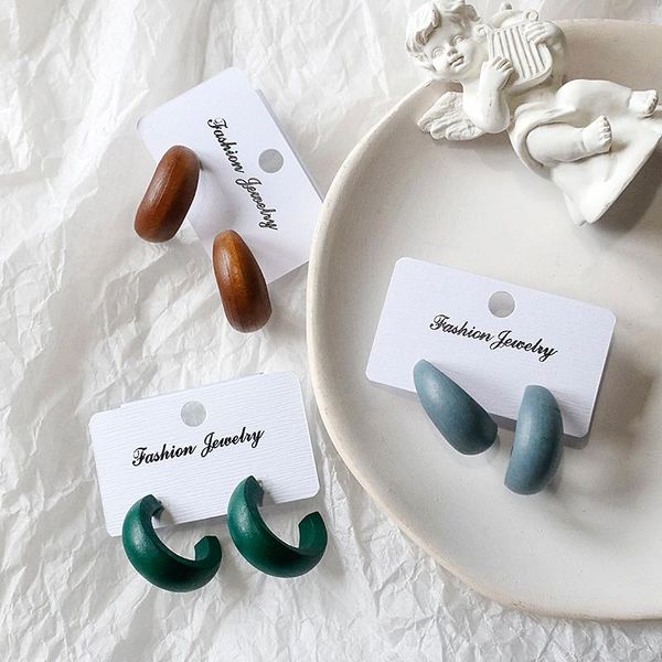 hoop & huggie lifefontier creative moon shape wooden earrings for women vintage c-type irregular wood jewelry gift 2021, Golden;silver
hoop & huggie lifefontier creative moon shape wooden earrings for women vintage c-type irregular wood jewelry gift 2021, Golden;silver