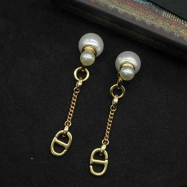 fashion jewelry pendant women's luxury dijia pearl earrings pig nose d family designer 925 silver needle material net red same, Red;brown
fashion jewelry pendant women's luxury dijia pearl earrings pig nose d family designer 925 silver needle material net red same, Red;brown