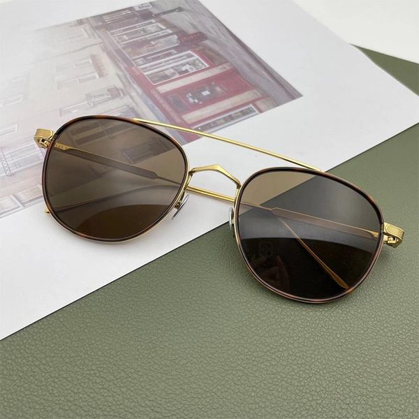 sunglasses luxury original brand designer's women hd lens round sun glasses for men titanium material high quality, White;black
sunglasses luxury original brand designer's women hd lens round sun glasses for men titanium material high quality, White;black