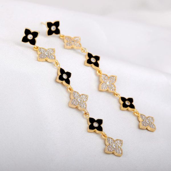 stud oyb korean version of zircon four-leaf clover long pendant earrings ladies ear buckles classic fashion jewelry, Golden;silver
stud oyb korean version of zircon four-leaf clover long pendant earrings ladies ear buckles classic fashion jewelry, Golden;silver